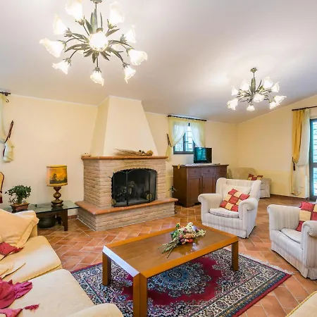 I Gelsomini By Interhome Vakantiehuis Badia Agnano
