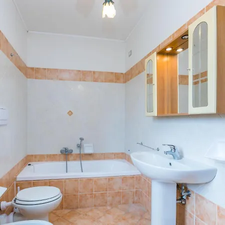 I Gelsomini By Interhome Vakantiehuis Badia Agnano